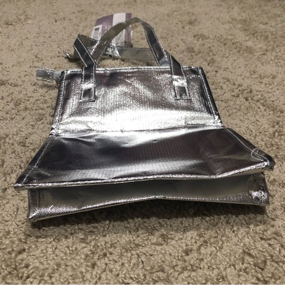 🆕 Biosilk Silver Tote - Picture 5 of 5
